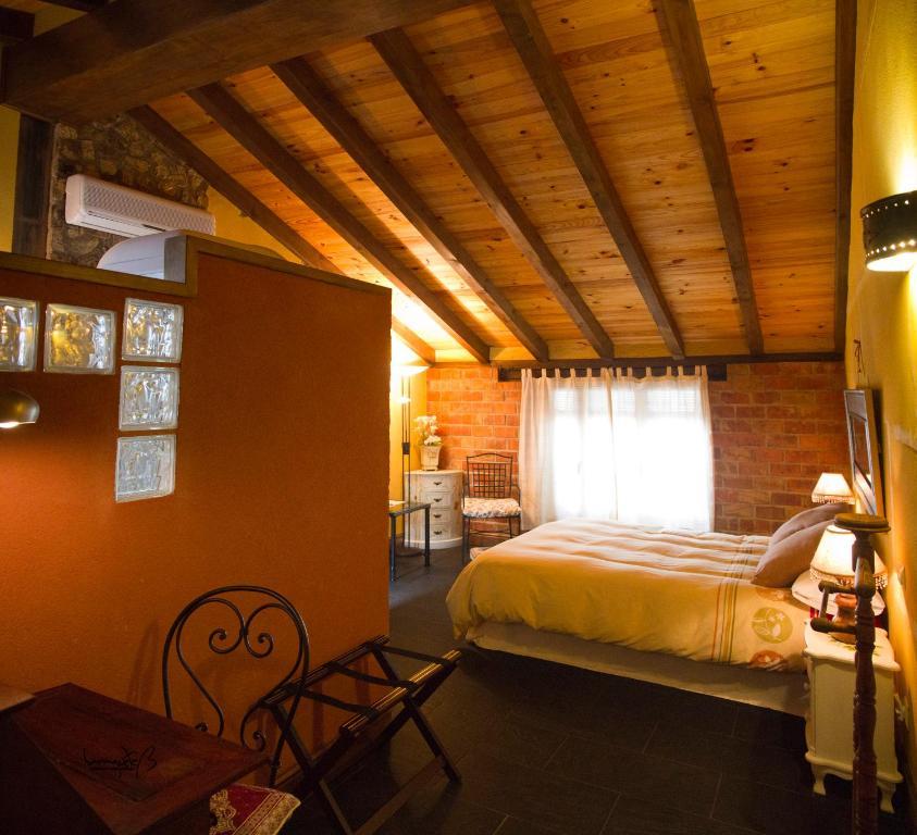 Hotel La Casona Del Abuelo Parra Villanueva De Los Infantes Zimmer foto