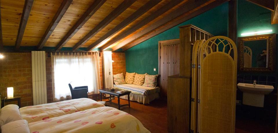 Hotel La Casona Del Abuelo Parra Villanueva De Los Infantes Exterior foto